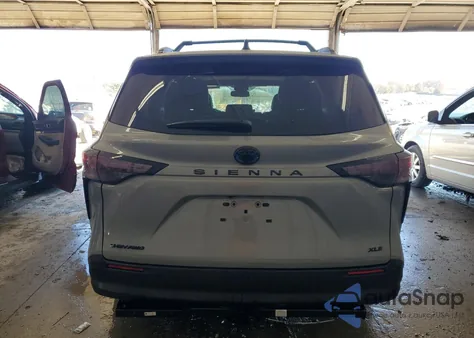 2025 Toyota Sienna Xse z USA, uszkodzony, nr VIN 5TDCSKFC7SS217405